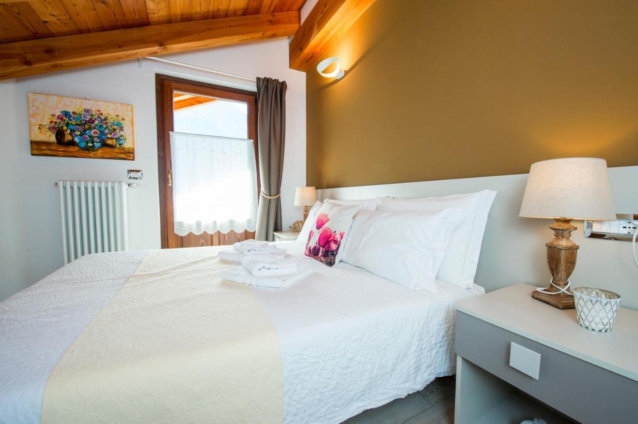 B&B Pousada Rio Aosta-Servizi Di Bed And Breakfast Saint-Christophe ภายนอก รูปภาพ