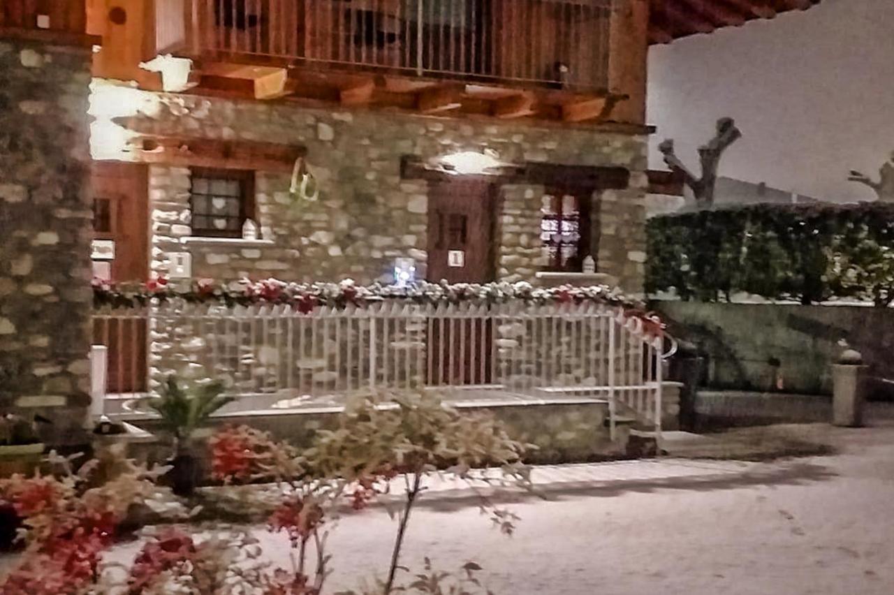 B&B Pousada Rio Aosta-Servizi Di Bed And Breakfast Saint-Christophe ภายนอก รูปภาพ